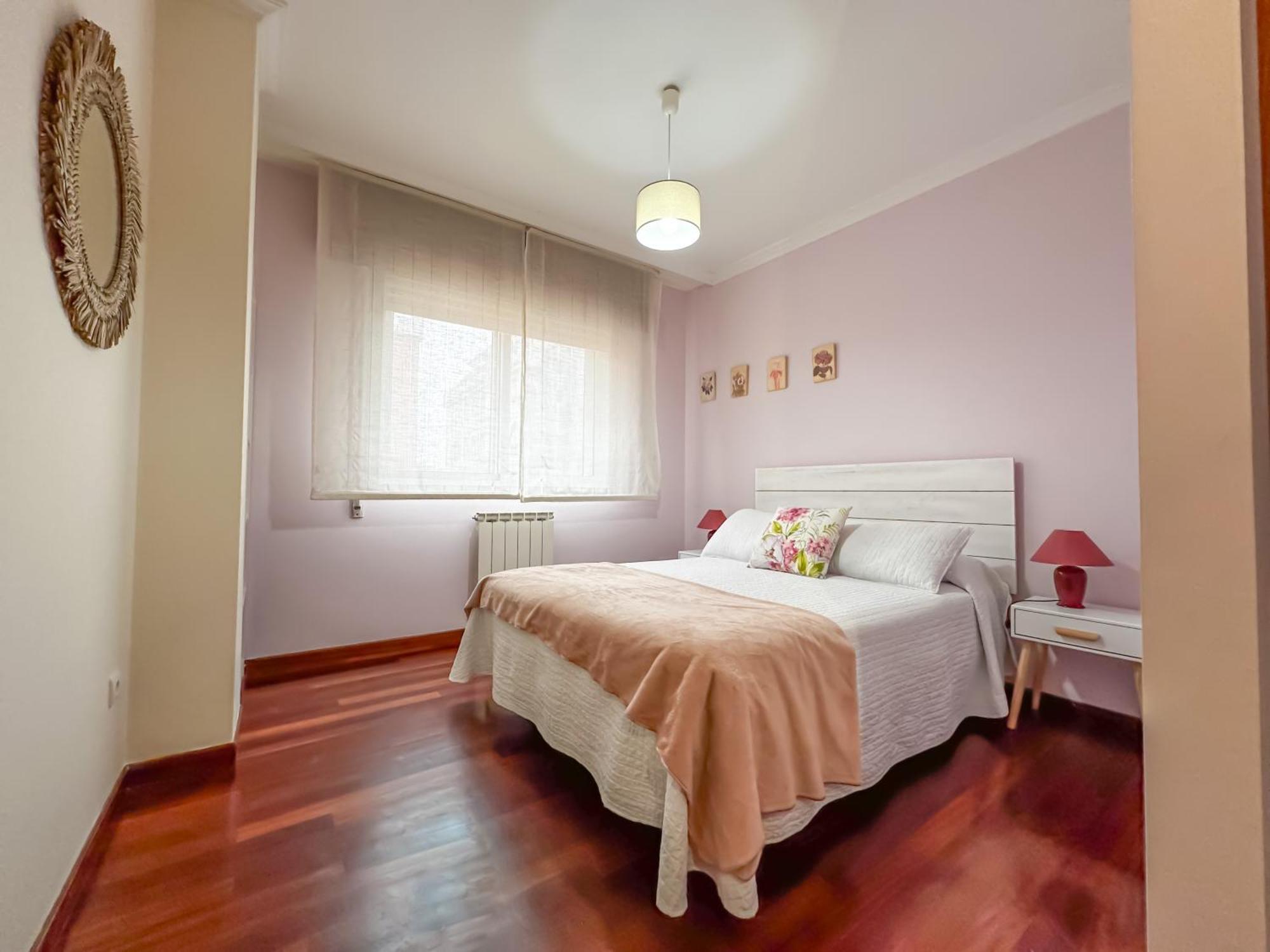 Apartamento Completo, Amplio, Muy Iluminado Y Con Plaza De Garaje Incluida. オ・グローベ エクステリア 写真