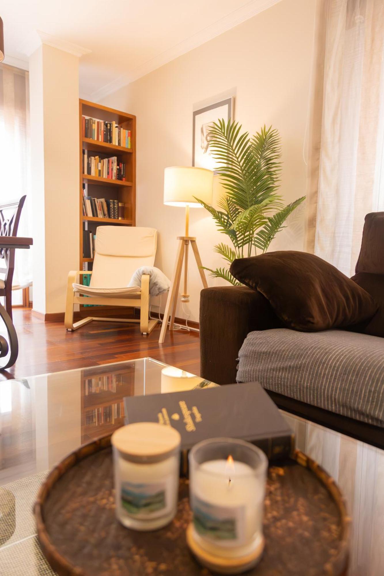 Apartamento Completo, Amplio, Muy Iluminado Y Con Plaza De Garaje Incluida. オ・グローベ エクステリア 写真