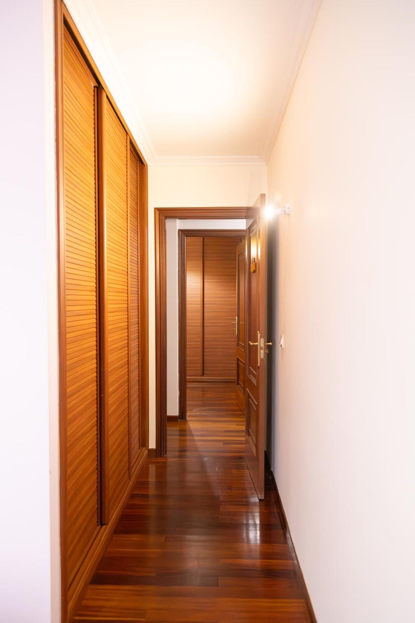 Apartamento Completo, Amplio, Muy Iluminado Y Con Plaza De Garaje Incluida. オ・グローベ エクステリア 写真