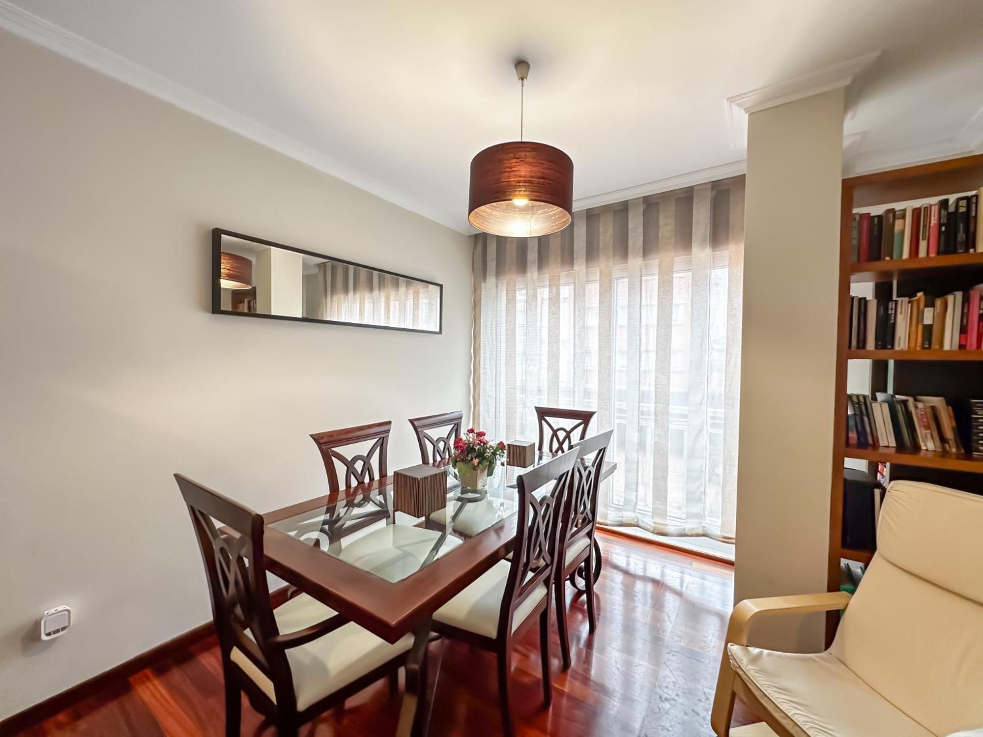 Apartamento Completo, Amplio, Muy Iluminado Y Con Plaza De Garaje Incluida. オ・グローベ エクステリア 写真